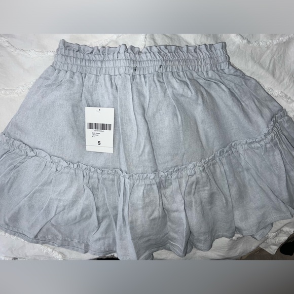 light blue skirt never worn in good quality - Picture 2 of 4